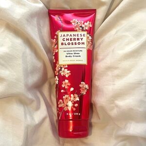 Bath & Body Works Japanese Cherry Blossom Body Cream 8oz 🌸